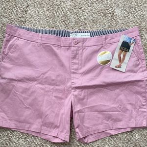 NEW with tags PLUS size shorts